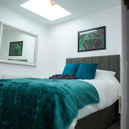 Modern Townhouse Apartment With Free Parking And Wifi Stratford-upon-Avon Buitenkant foto