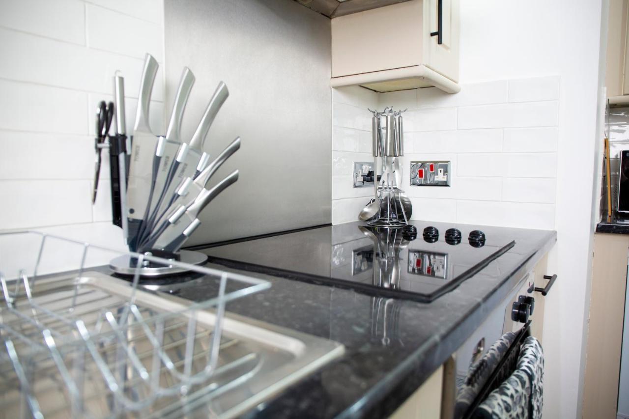 Modern Townhouse Apartment With Free Parking And Wifi Stratford-upon-Avon Buitenkant foto