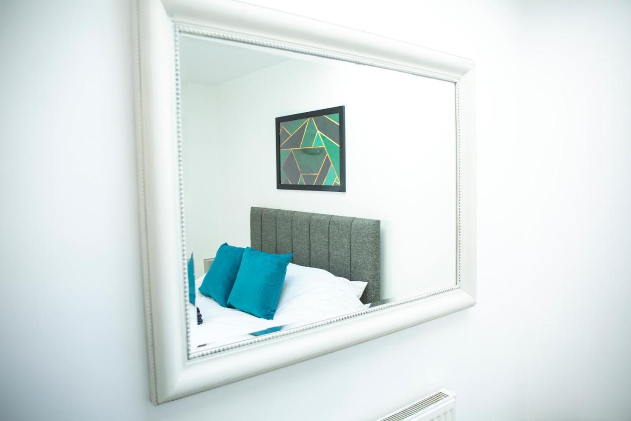 Modern Townhouse Apartment With Free Parking And Wifi Stratford-upon-Avon Buitenkant foto