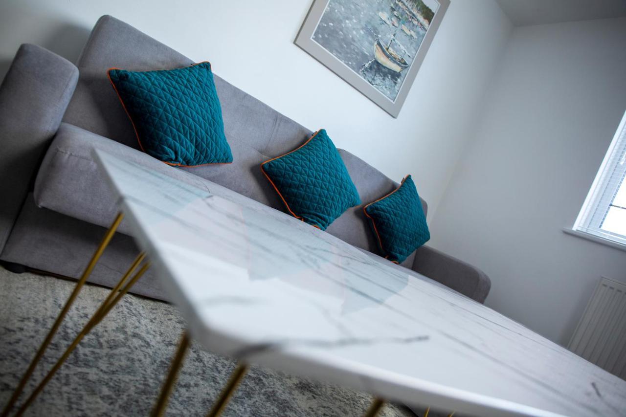 Modern Townhouse Apartment With Free Parking And Wifi Stratford-upon-Avon Buitenkant foto