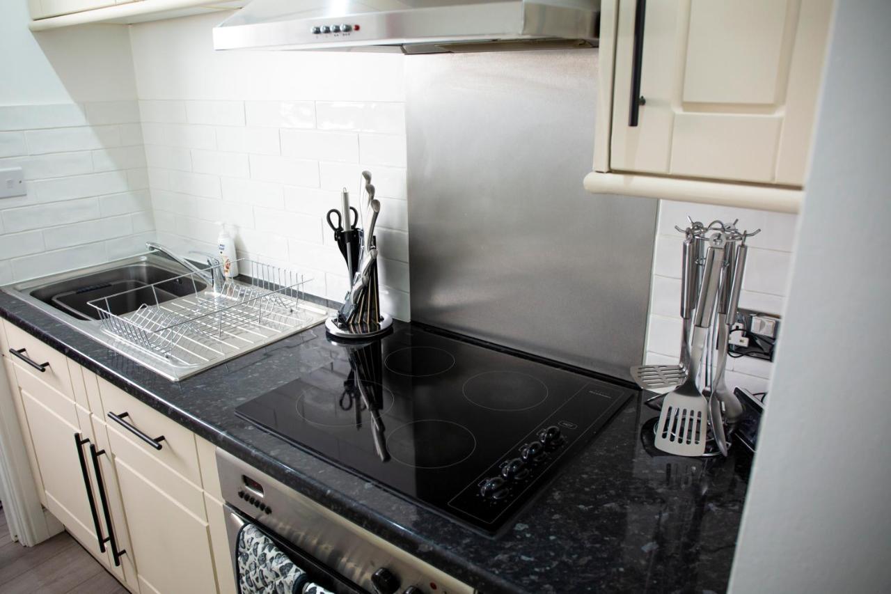 Modern Townhouse Apartment With Free Parking And Wifi Stratford-upon-Avon Buitenkant foto